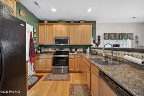 100 Painted Bunting Court Hampstead NC 28443