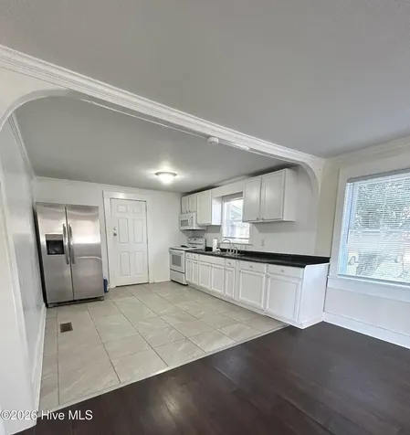 1212 Fisher Street Morehead City NC 28557