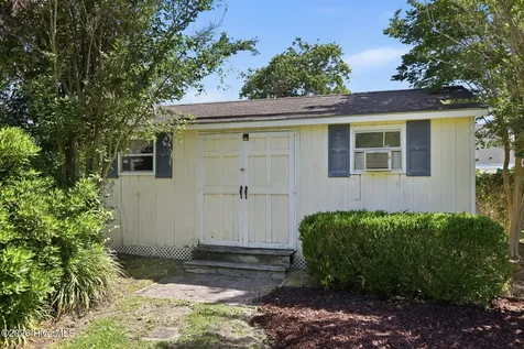 105 Taylor Lane Morehead City NC 28557