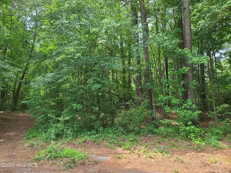 5662 Gail Drive Ayden NC 28513