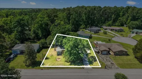 105 Walnut Creek Road Jacksonville NC 28546