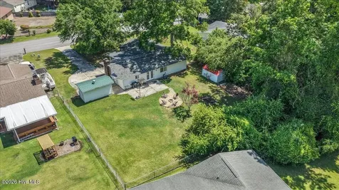 105 Walnut Creek Road Jacksonville NC 28546