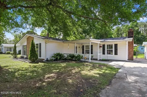 105 Walnut Creek Road Jacksonville NC 28546