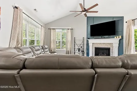 15641 Racoon Run Wagram NC 28396