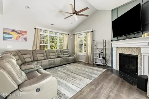 15641 Racoon Run Wagram NC 28396
