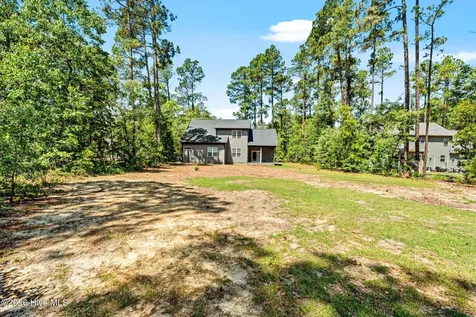 15641 Racoon Run Wagram NC 28396
