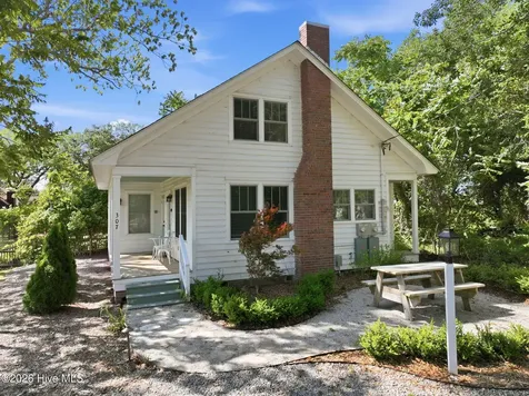 307 Orange Street Beaufort NC 28516