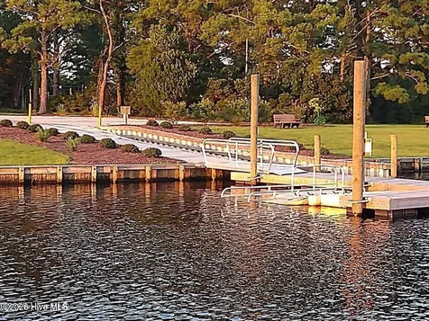 218 Chateau Drive New Bern NC 28560