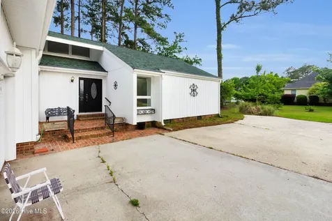 1106 Caracara Drive New Bern NC 28560