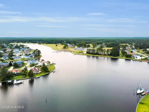 1106 Caracara Drive New Bern NC 28560