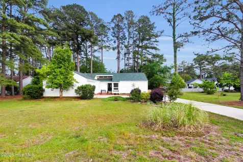 1106 Caracara Drive New Bern NC 28560