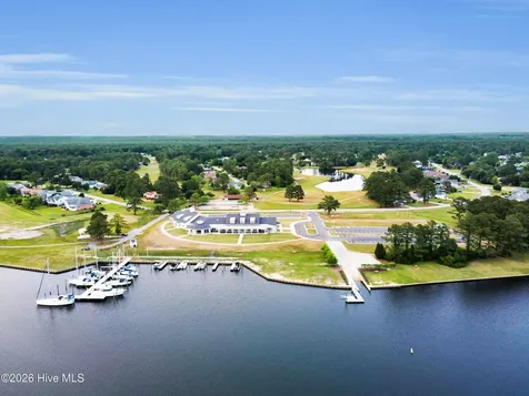 1106 Caracara Drive New Bern NC 28560