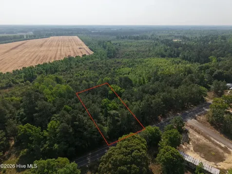6311 Canadian Avenue Hope Mills NC 28348