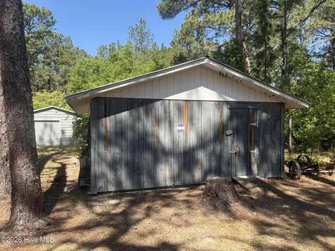 5324 Us 1 Highway Vass NC 28394