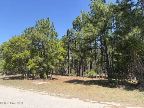 5324 Us 1 Highway Vass NC 28394
