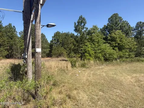 5324 Us 1 Highway Vass NC 28394