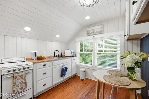 307 Orange Street Beaufort NC 28516