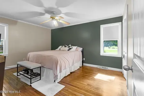 4007 Dennis Mclawhorn Road Ayden NC 28513
