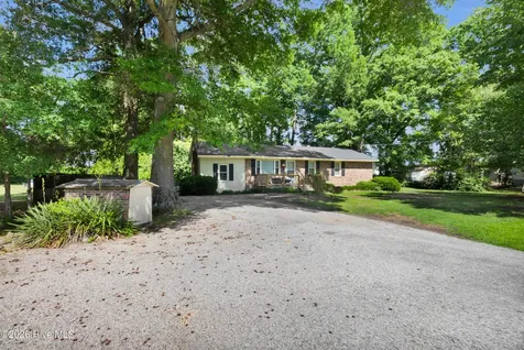 4007 Dennis Mclawhorn Road Ayden NC 28513