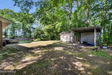 4007 Dennis Mclawhorn Road Ayden NC 28513