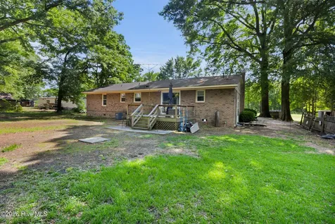 4007 Dennis Mclawhorn Road Ayden NC 28513