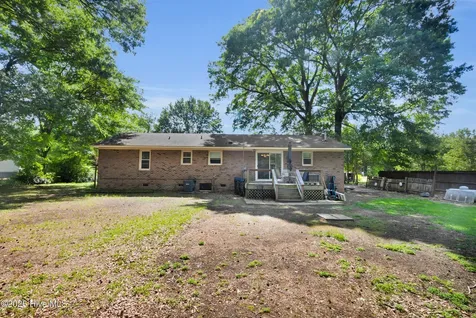 4007 Dennis Mclawhorn Road Ayden NC 28513