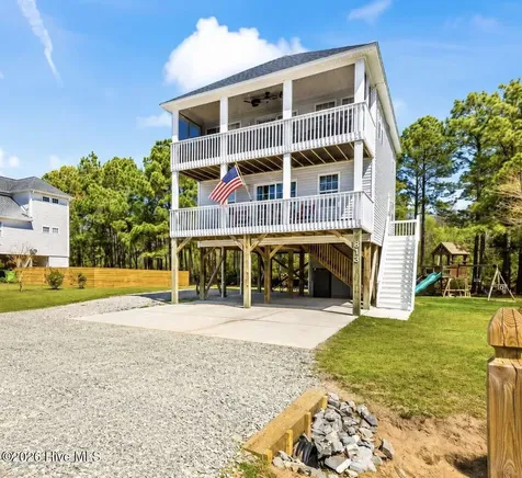 813 Driftwood Drive Hampstead NC 28443