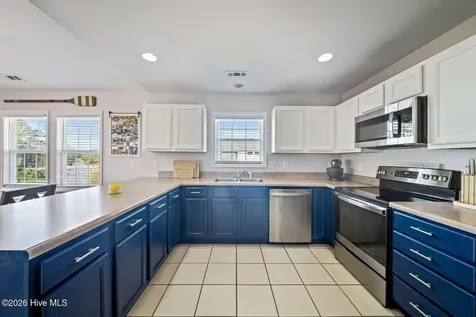 813 Driftwood Drive Hampstead NC 28443