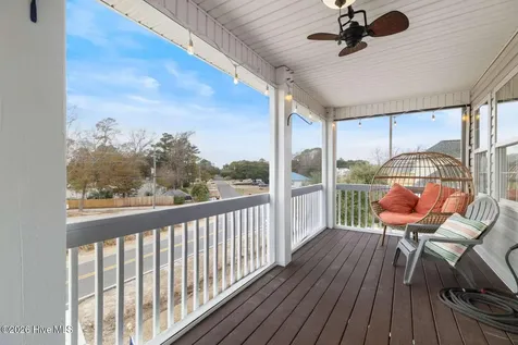 813 Driftwood Drive Hampstead NC 28443