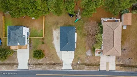 813 Driftwood Drive Hampstead NC 28443