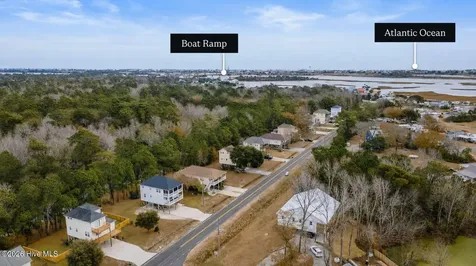 813 Driftwood Drive Hampstead NC 28443