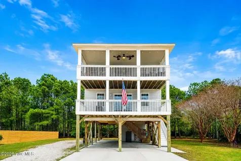 813 Driftwood Drive Hampstead NC 28443