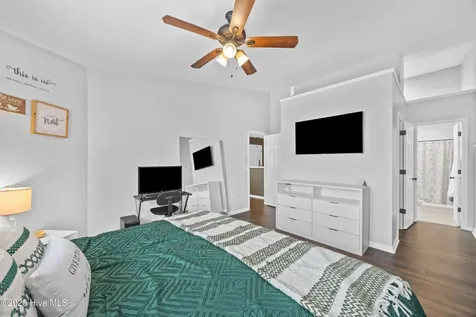 4156 Breezewood Drive Wilmington NC 28412
