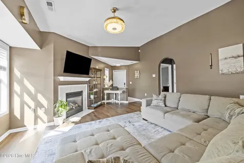 4156 Breezewood Drive Wilmington NC 28412