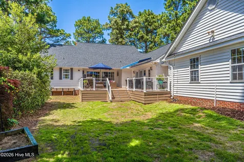 120 Callis Circle West End NC 27376