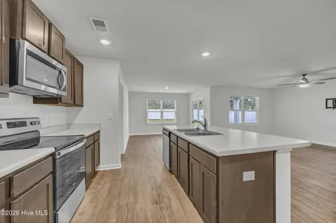 668 Buckeye Road NE Leland NC 28451