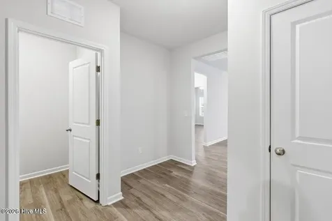 905 Red Sail Road New Bern NC 28560