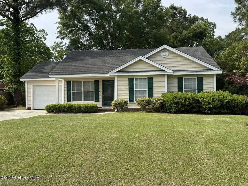 1905 N County Drive Castle Hayne NC 28429