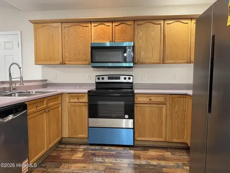 1905 N County Drive Castle Hayne NC 28429