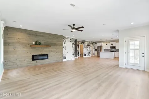 101 Kings Harbor Drive Holly Ridge NC 28445