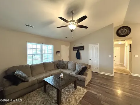 112 Eagle Ridge Drive Beulaville NC 28518