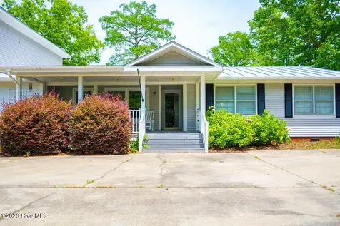 577 Davenport Road Columbia NC 27925