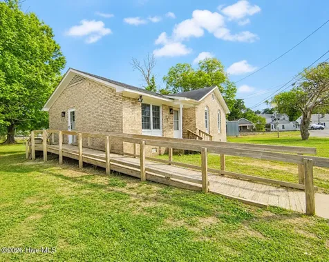 3649 S Walnut Street Farmville NC 27828