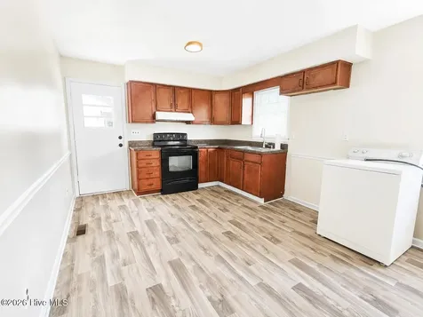 3649 S Walnut Street Farmville NC 27828