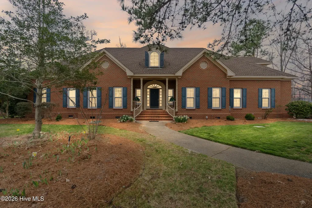 107 Chowan Circle Hertford NC 27944
