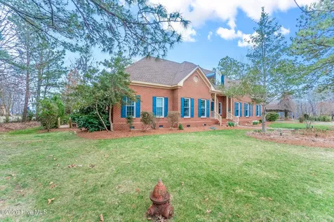 107 Chowan Circle Hertford NC 27944
