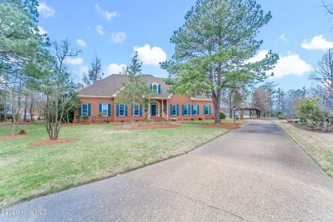 107 Chowan Circle Hertford NC 27944