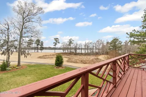 107 Chowan Circle Hertford NC 27944