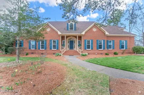 107 Chowan Circle Hertford NC 27944