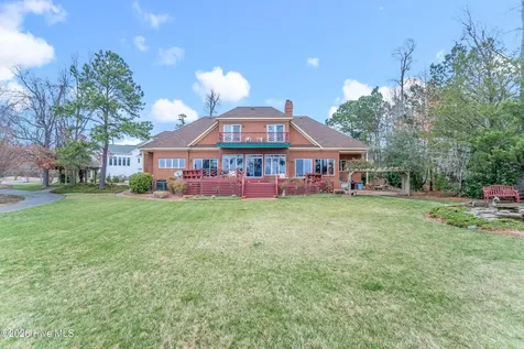 107 Chowan Circle Hertford NC 27944